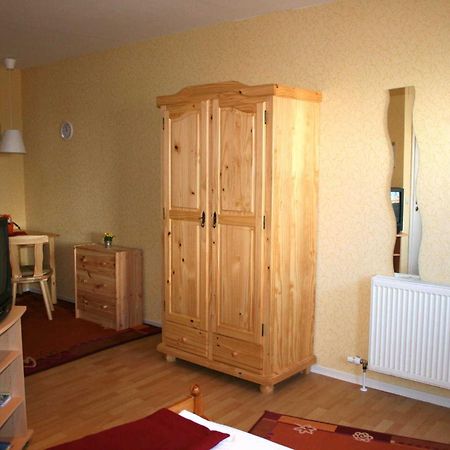 Ferienwohnungen Haus Mecklenburg Elmenhorst/Lichtenhagen Ngoại thất bức ảnh